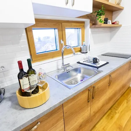 Apartment As 1 *